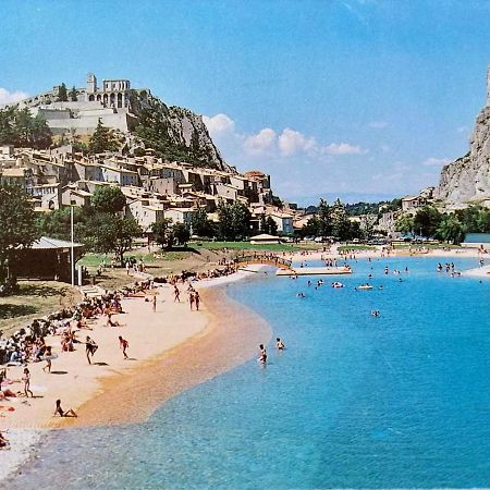 Gite De Charme Le Val Mellis Classe 3 Etoiles Dans La Douceur Provencale Vaumeilh エクステリア 写真